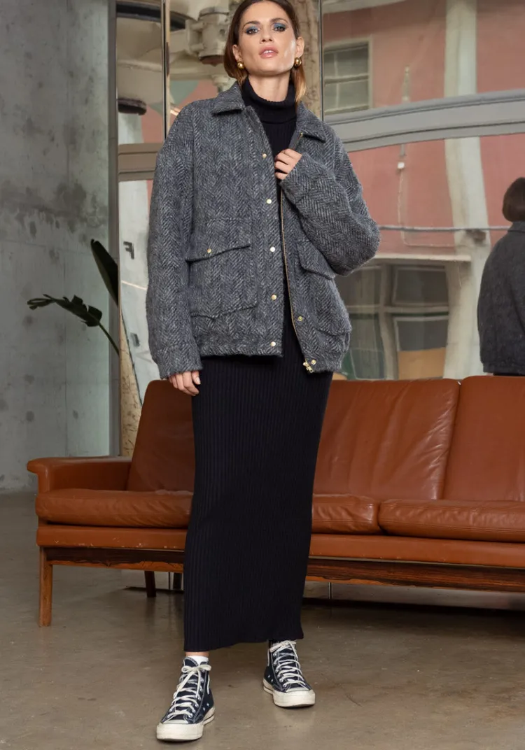 robepull_minho_black_3.webp Cheap Robe-Pull MINHO Dresses