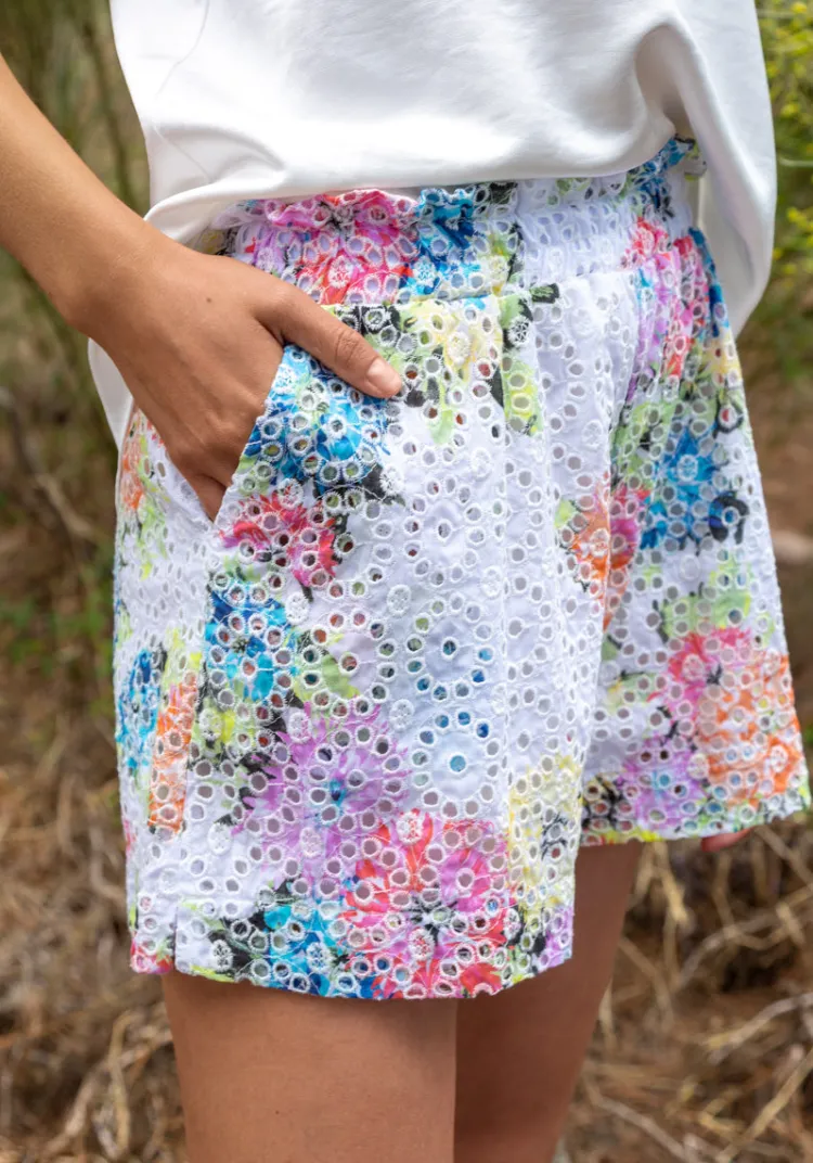 short_malva_broderie_5.webp Store Short MALVA Jupes & Shorts