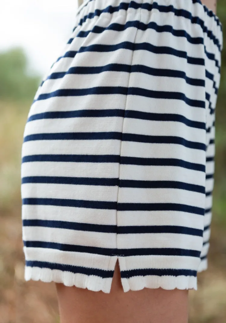 short_nuno_marinire_6.webp Flash Sale Short NUNO Jupes & Shorts | Sweats & Mailles
