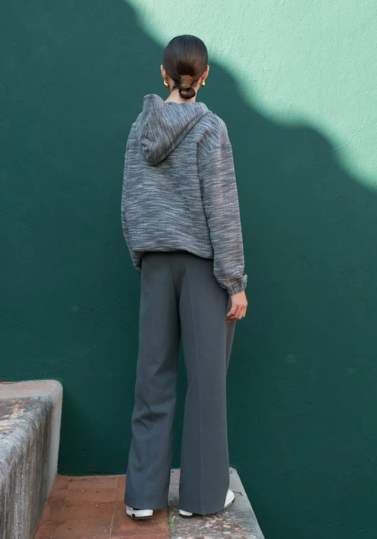 sweat_fojo_gris_chin_2.webp Outlet Sweat FOJO Sweats & Mailles