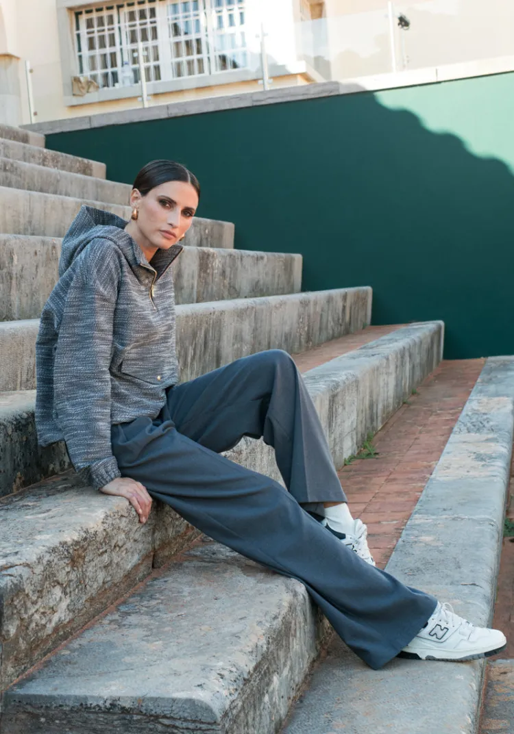 sweat_fojo_gris_chin_7.webp Outlet Sweat FOJO Sweats & Mailles