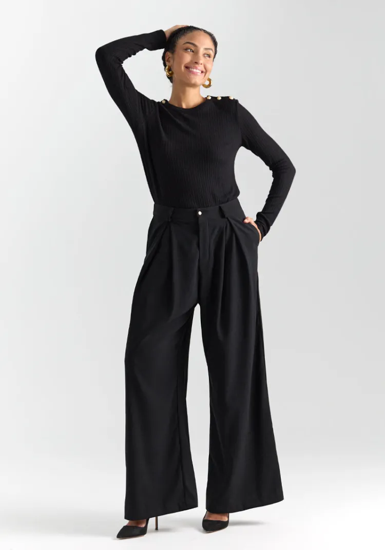 top_besso_black_2.webp Clearance Top BESSO Tops & Tees